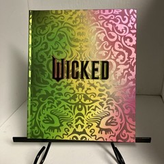 wicked: the official visual companion Book