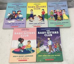 Lot Of 15 Different Baby-Sitters Club/Little Sister R Telgemeier Graphic Novels