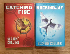 Hunger Games Series 2 Book lot Hardcover Catching Fire / Mockingjay 1st edition