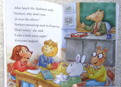 Arthur by Marc Brown Lot of 3 NEW Paperbacks Learning to Read Level 2