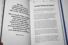 Go Live ! Virtual Connections Into Paying Customers by Jeffrey Gitomer (HC 2021)