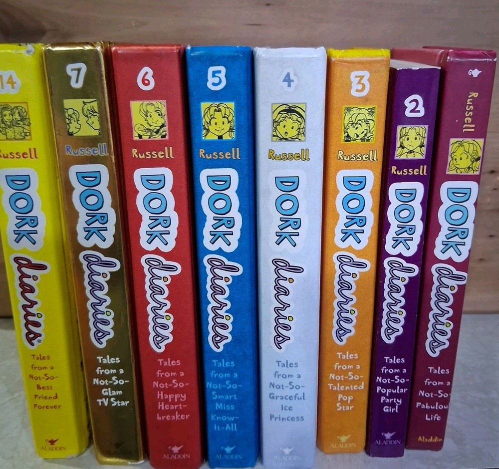 Dork Diaries Books Lot of 8 Rachel Renee Russell Childrens books 1 thru 7 + 14