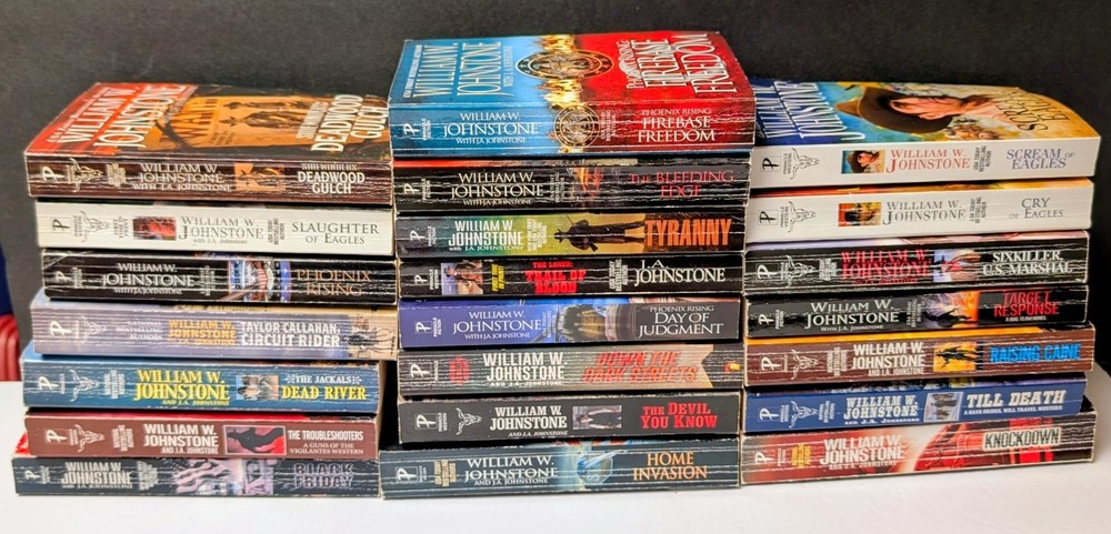 William W Johnstone Western Suspense Lot of 22 PB Books Of Eagles Phoenix Rising