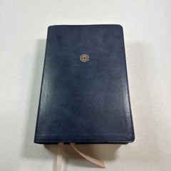 NKJV, The Woman’s Study Bible, Leathersoft, Blue, Red Letter, Full-Color Edi…