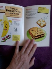 1992 Dole Fun With Fruits & Vegetables Kids Recipes Cookbook 44 pages
