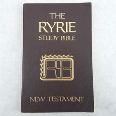 Ryrie Study Bible – Softcover by Charles C. Ryrie – NO MARKS