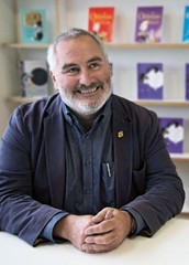 100 Hugs, Chris Riddell