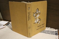 Family Meals And Hospitality By The Macmillan Company 1960
