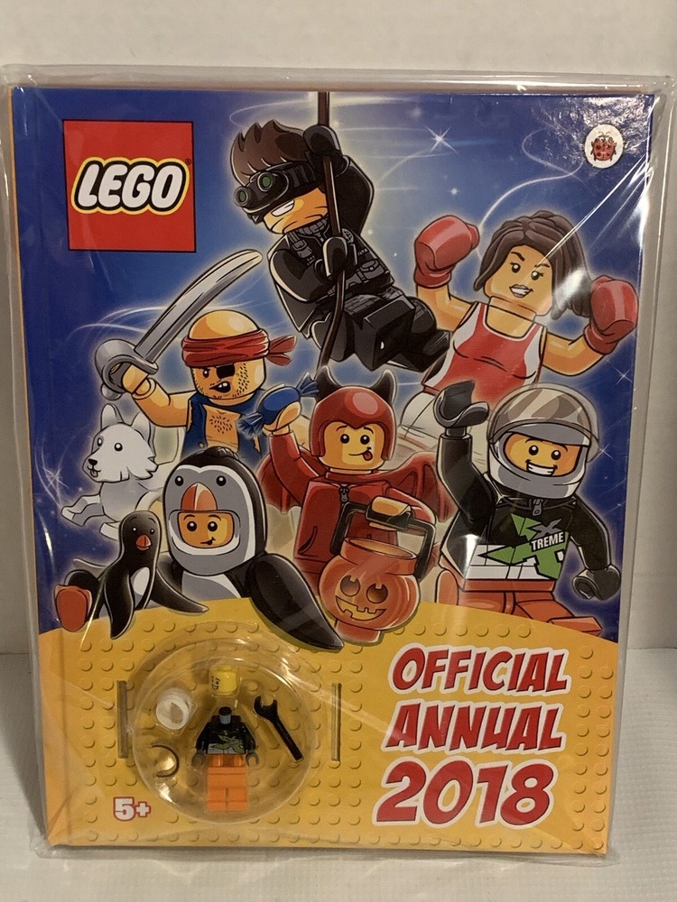 2018 Lego Official Annual Activity Book With Bonus Mini Figure Collectible