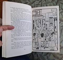 Little Schoolhouse On The Hill by Strelsa Morris Machen, 1980, SIGNED, 102 pages