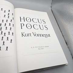 Kurt Vonnegut Hocus Pocus Hardcover Novel, 1990 G.P. Putnam’s Sons, Dust Jacket