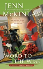 Word to the Wise (A Library Lover’s Mystery) – Mass Market Paperback – GOOD