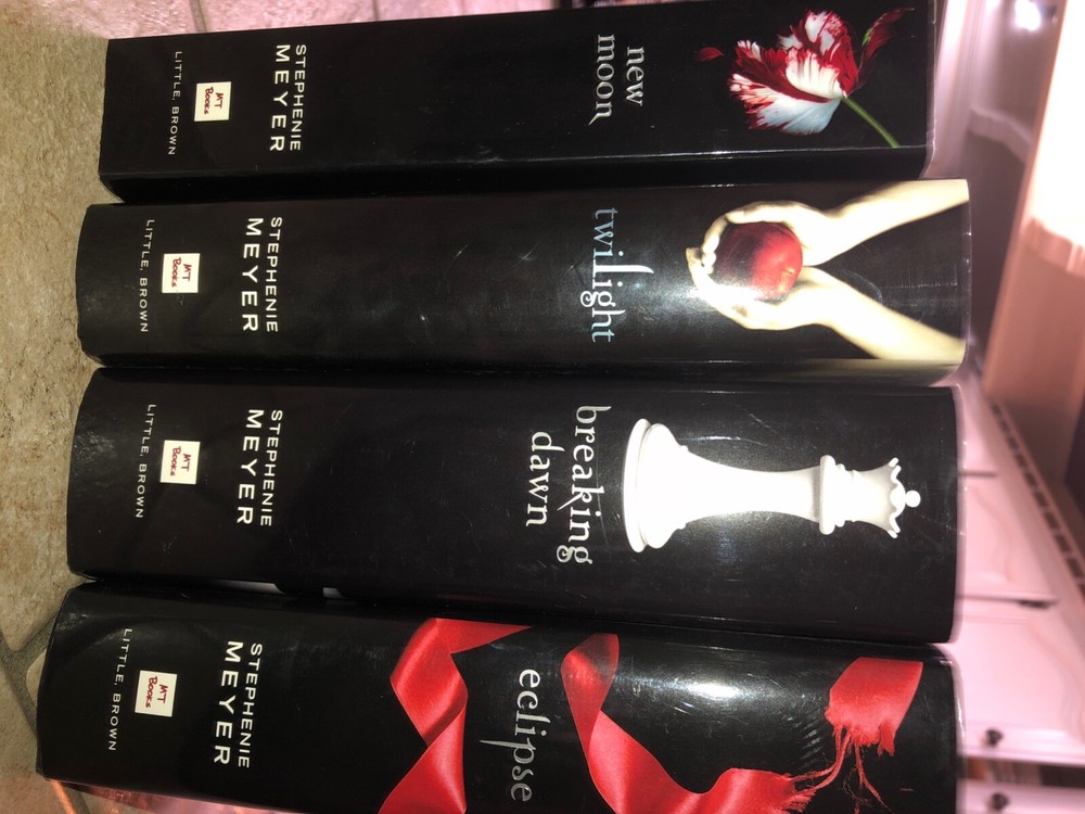 The Twilight Saga Ser.: The Twilight Saga Complete Set 3 hardcover 1 paper back 