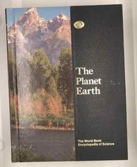 Vintage 1985 Books The World Book Encyclopedia of Science (2 volumes)