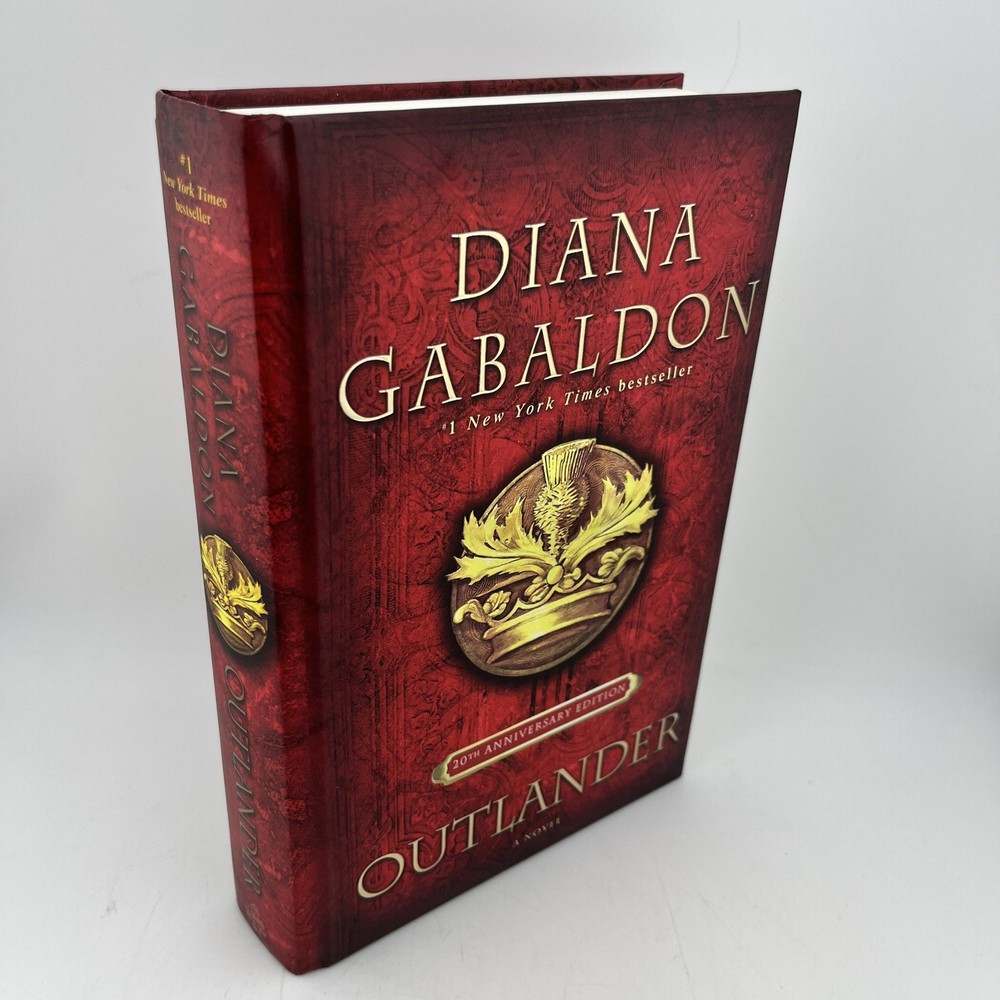 Outlander (20th Anniv Collector’s Edition) : A Novel by Diana Gabaldon Hardcover