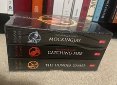 The Hunger Games Trilogy Box Set 3-BOOK-SET, Suzanne Collins 3 Paperback NEW