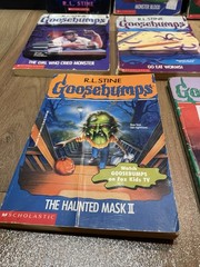 VTG 90s RL Stine Goosebumps Paperback Books Scholastic Apple Fiction Lot of 8