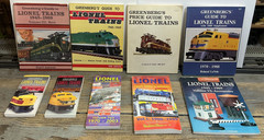 Greenberg’s Guide to Lionel Trains ..SEVERAL VERSIONS AND OTHERS