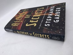 NEW 2025 • 1st ed HBDJ BOOK • ALCHEMY OF SECRETS stephanie garber