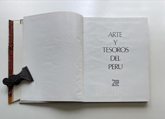 Chimú: Arte Y Tesoros Del Peru By Jose Antonio De Lavalle 1988 Bilingual Edition