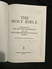 The New Revised Standard Version Holy Bible Thomas Nelson Publishers 1989