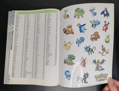 Pokémon Platinum Version The Official Strategy Guide Book 2009 w/ Map & Stickers