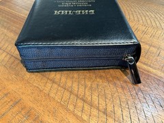 Russian/English Parallel Bible, Synodal/KJV, Black Imitation Leather Zip Cover