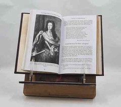 A History Of Central Banking And The Enslavement Of Mank [Premium Leather Bound]
