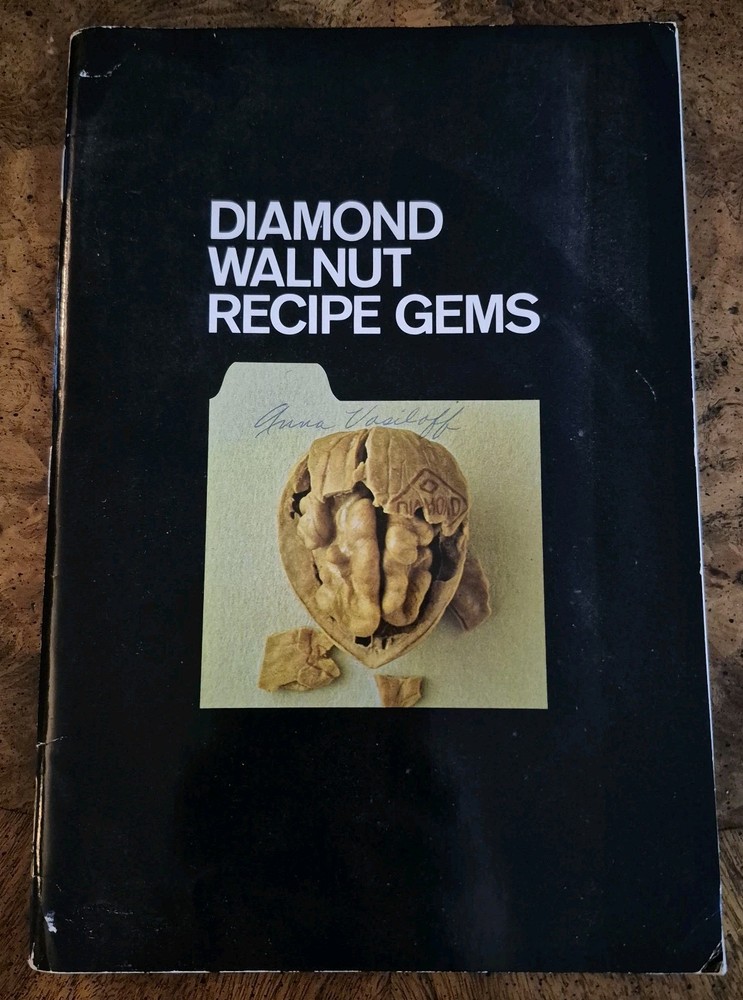 Vintage 1972 Diamond Walnut Recipe Gems Cookbook Booklet 88 Pages Nuts Paperback
