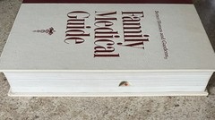 Better Homes and Gardens Family Medical Guide Hard Back Over 800 Pages