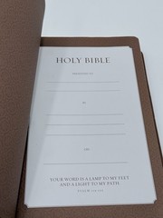 NKJV HOLY BIBLE SUPER GIANT PRINT EDITION REFERENCES RED LETTER LEATHER T NELSON