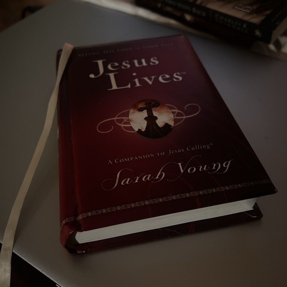 Jesus Lives by Sarah Young Hardcover Christian Devotional Book
