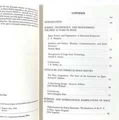 2 Bks A Spacefaring People: Perspective on Early Spaceflight & Space Mathematic