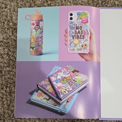 Kaliedoscope (Hinkler) Sticker Bomb „Cool Kawaii” (Hard Cover) Stickers + Book