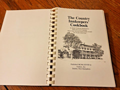 1978-COUNTRY INNKEEPERS COOKBOOK-WILF & LOISE COPPING-SPIRAL-224 PAGES-1ST ED.