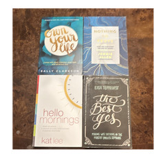 Lot of four books for women – Thomas Nelson Christian Life
