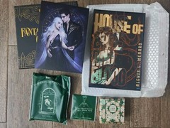 FULL BOX The Bookish Box AuGUST 2024 Throne Of Glass, FBAA, When The Moon