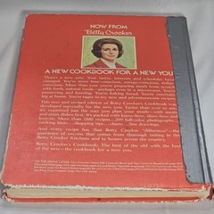 Vintage 1970’s Betty Crocker’s Cookbook New & Revised Edition Red Hardcover*READ
