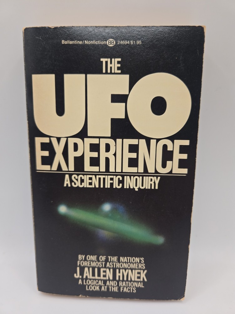 The UFO Experience A Scientific Inquiry J. Allen Hynek 1975 Paperback 3rd Print