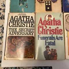 Lot of 8 AGATHA CHRISTIE Mysteries Paperback