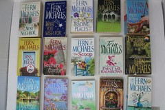 Lot of 10 Fern Michaels Paperback Books Random Mix – Free Shipping