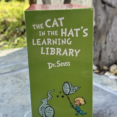 The Cat In The Hats Learning Library 20 Books Boxset By Dr. Seuss Paperback