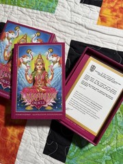 Lakshmi Blessings Oracle: 36 Gilded-Edge Full-Color Cards and 128-Page Book