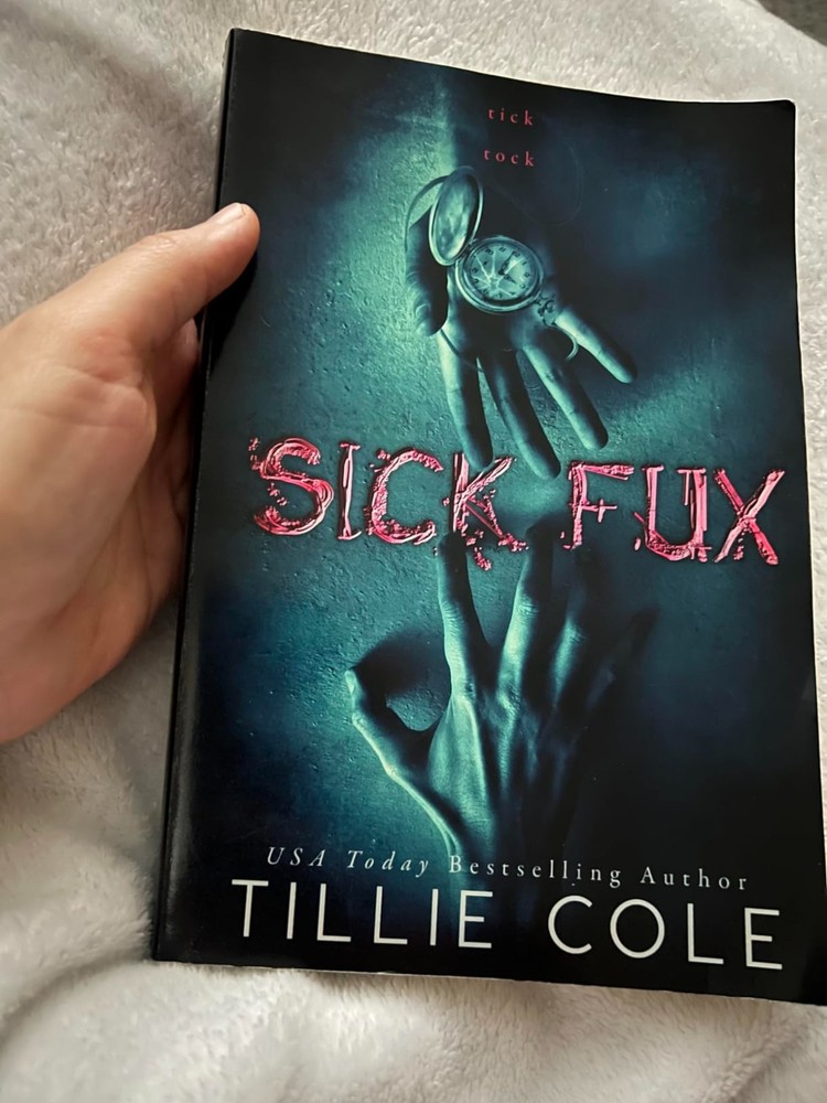 Sick Fux by Tillie Cole, Paperback