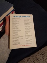 Agatha Christie Muerte En La Vincaria Spanish