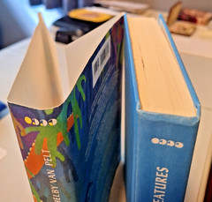 REMARKABLY BRIGHT CREATURES By SHELBY VAN PELT 1ST EDITION VERY GOOD CONDITION