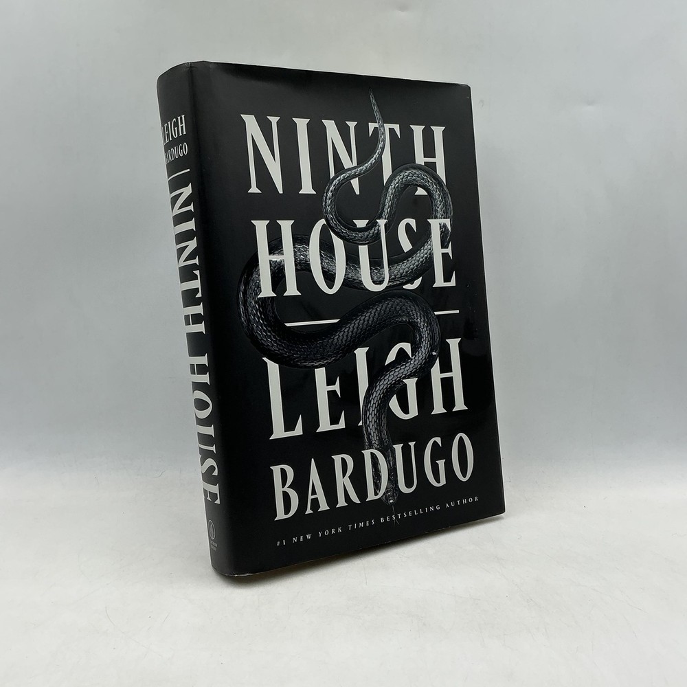 Ninth House Leigh Bardugo Flatiron Books Hardcover 2019 First Edition Black