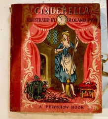 Peepshow Book Cinderella 3-D Pop-Up