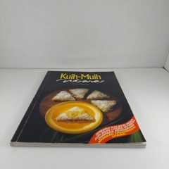 Kuih-Muih Utara by Zakiah Hanum, Malay Language Illustrated Cookbook 1992 PB