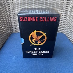 Hunger Games Trilogy Boxed Set Set by Suzanne Collins (2010, Box or Slipcased)
